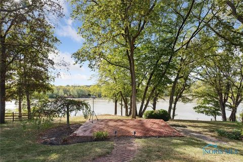 Tiny photo for 24633 W River Road, Perrysburg, OH 43551 (MLS # 6136703)
