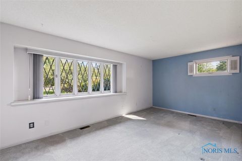 Tiny photo for 24633 W River Road, Perrysburg, OH 43551 (MLS # 6136703)
