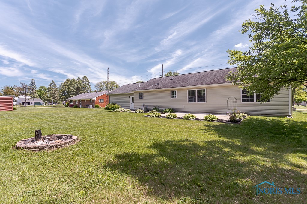 646 Clarion Avenue, Holland, Ohio image 5