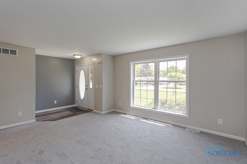 646 Clarion Avenue, Holland, Ohio image 32