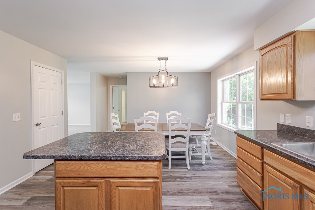 646 Clarion Avenue, Holland, Ohio image 23