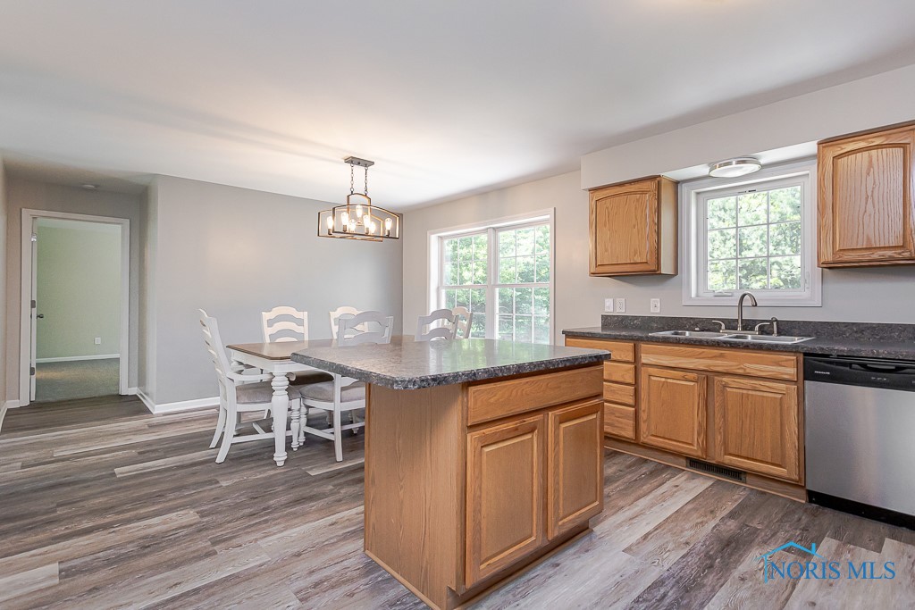 646 Clarion Avenue, Holland, Ohio image 24