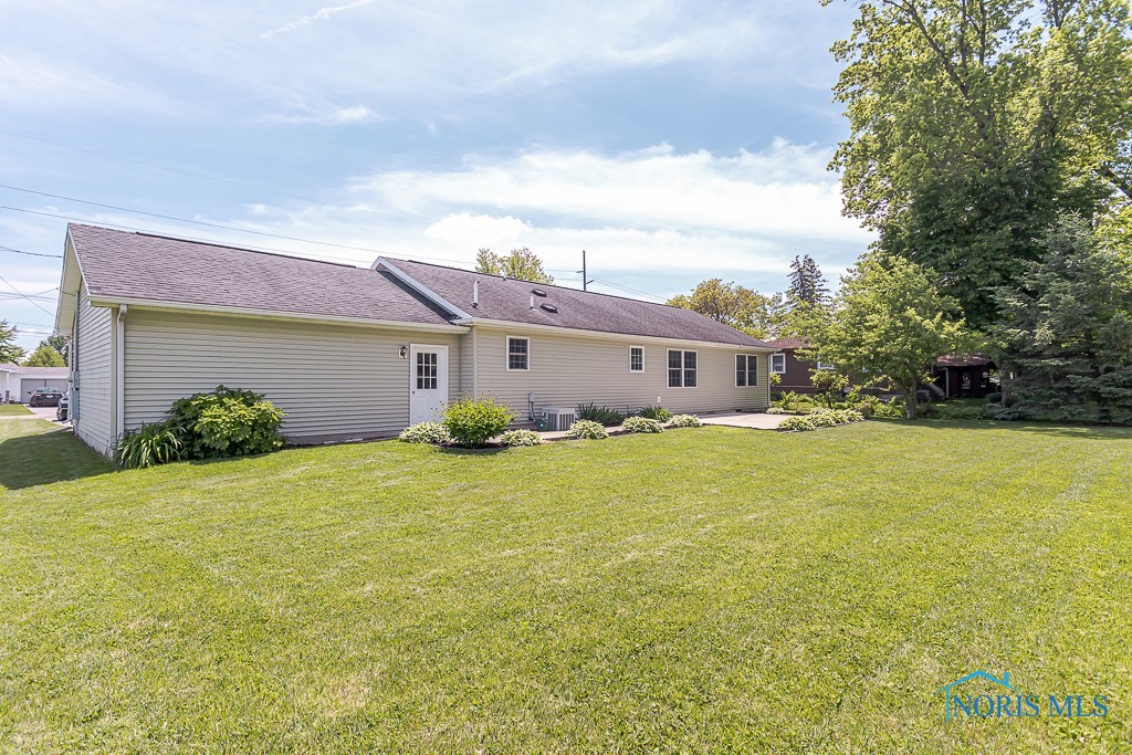 646 Clarion Avenue, Holland, Ohio image 7