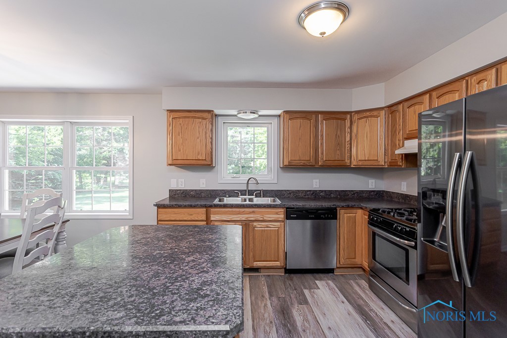 646 Clarion Avenue, Holland, Ohio image 25