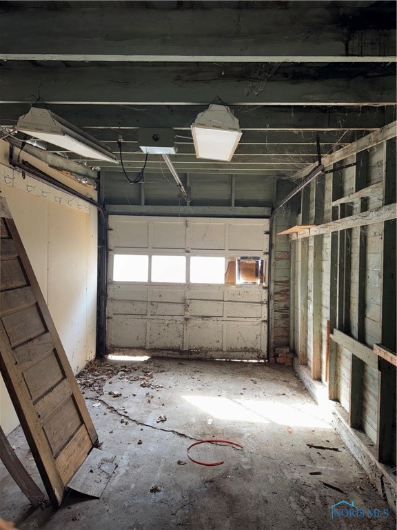 2550 Robinwood Avenue, Toledo, Ohio image 8