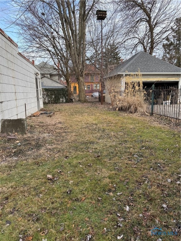 2550 Robinwood Avenue, Toledo, Ohio image 6