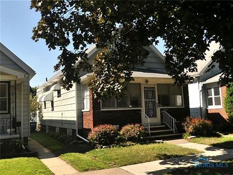 Photo of 324 E Oakland Street, Toledo, OH 43608 (MLS # 6136514)