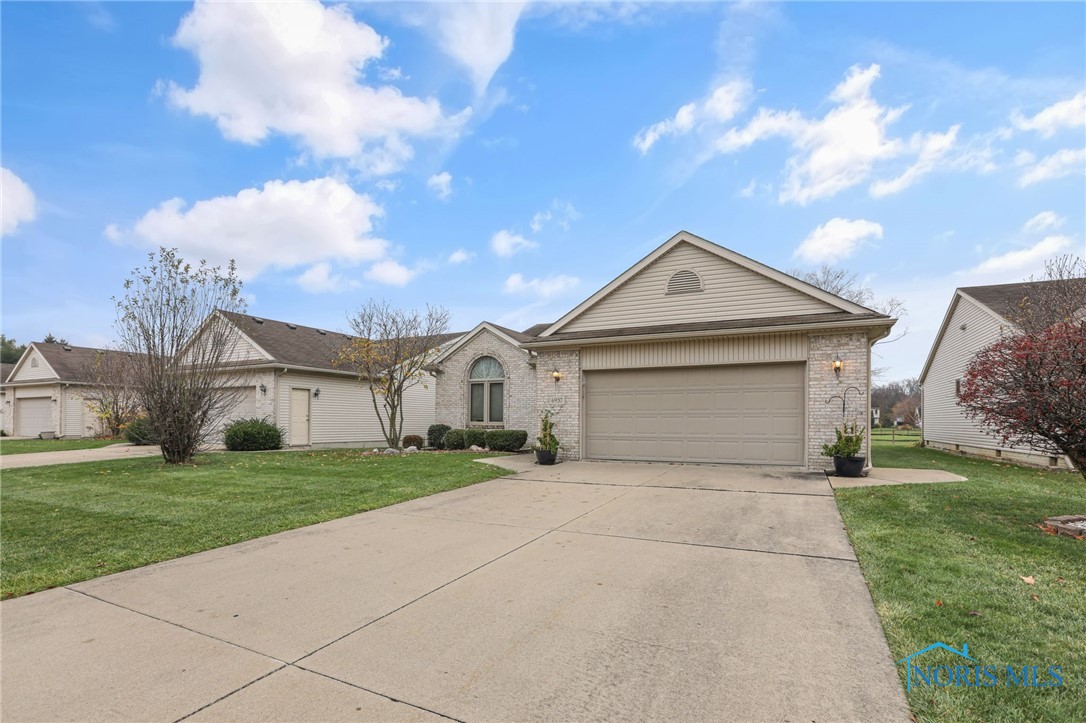 6937 Nightingale Drive, Holland, Ohio image 3