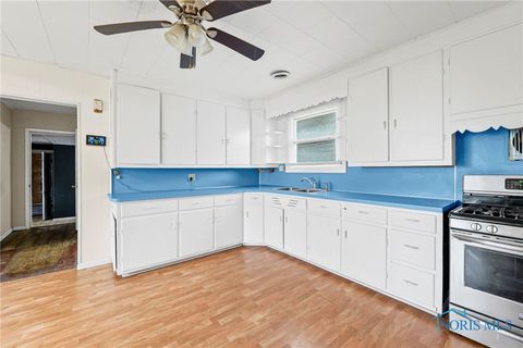 Tiny photo for 2674 US Highway 20, Swanton, OH 43558 (MLS # 6136081)