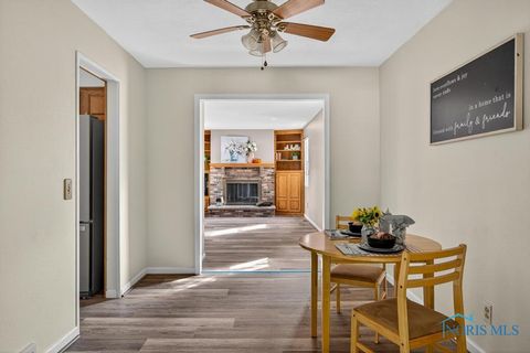 Tiny photo for 2155 Bishopsgate Drive, Toledo, OH 43614 (MLS # 6136918)