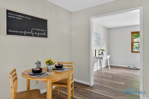 Tiny photo for 2155 Bishopsgate Drive, Toledo, OH 43614 (MLS # 6136918)