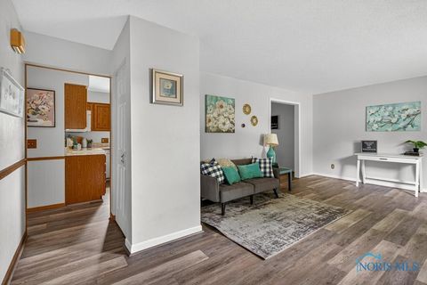 Tiny photo for 2155 Bishopsgate Drive, Toledo, OH 43614 (MLS # 6136918)