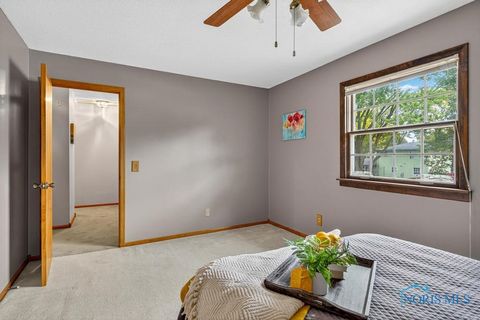 Tiny photo for 2155 Bishopsgate Drive, Toledo, OH 43614 (MLS # 6136918)