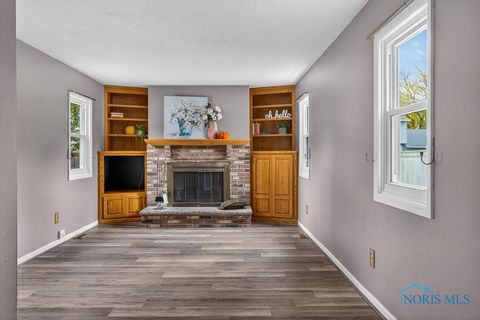 Tiny photo for 2155 Bishopsgate Drive, Toledo, OH 43614 (MLS # 6136918)