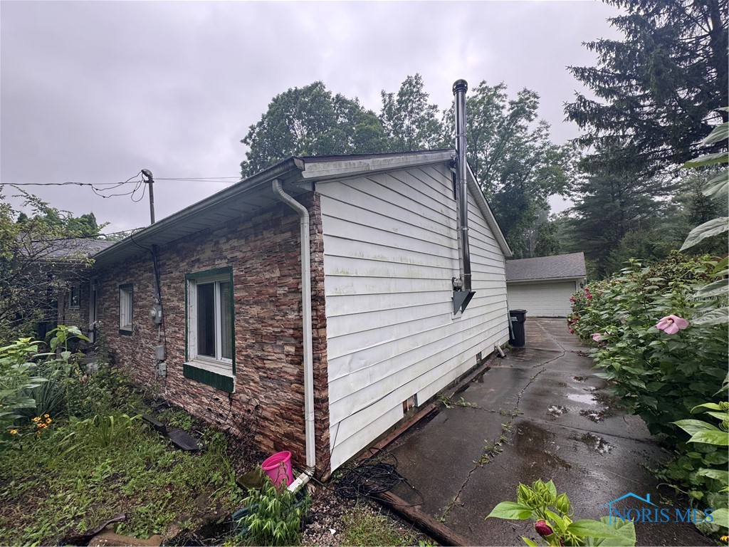 1021 N Crissey Road