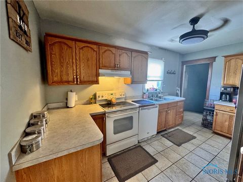 Tiny photo for 4623 Lewis Avenue, Toledo, OH 43612 (MLS # 6136571)