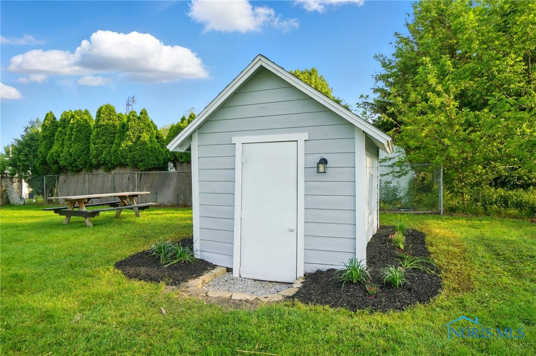 355 Derby Avenue, Bowling Green, Ohio image 37