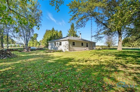 Tiny photo for 2511 County Road D, Swanton, OH 43558 (MLS # 6136967)