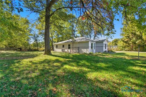 Tiny photo for 2511 County Road D, Swanton, OH 43558 (MLS # 6136967)