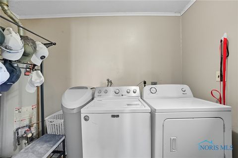 Tiny photo for 2511 County Road D, Swanton, OH 43558 (MLS # 6136967)