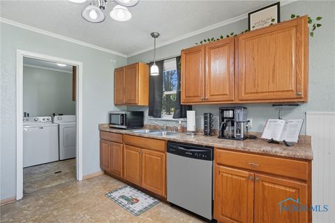 Tiny photo for 2511 County Road D, Swanton, OH 43558 (MLS # 6136967)