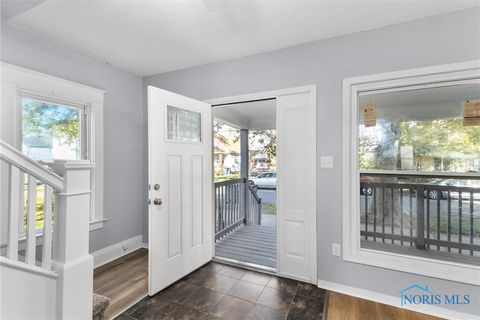 Tiny photo for 1418 Mott Avenue, Toledo, OH 43605 (MLS # 6136478)