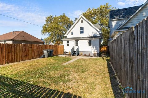 Tiny photo for 1418 Mott Avenue, Toledo, OH 43605 (MLS # 6136478)
