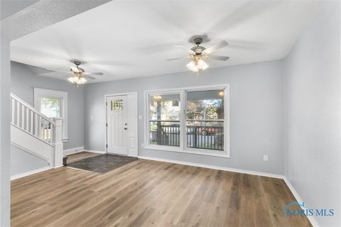 Tiny photo for 1418 Mott Avenue, Toledo, OH 43605 (MLS # 6136478)
