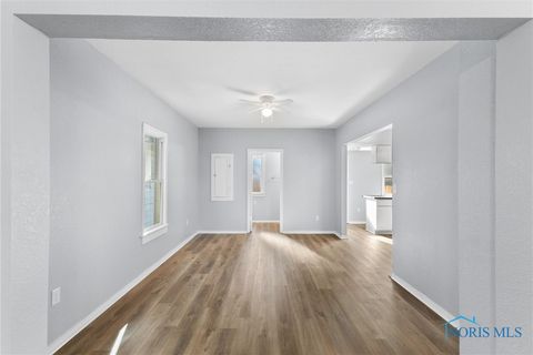 Tiny photo for 1418 Mott Avenue, Toledo, OH 43605 (MLS # 6136478)