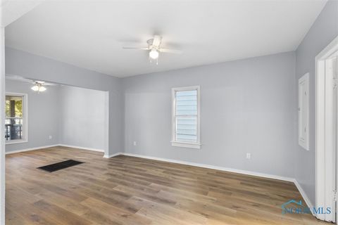 Tiny photo for 1418 Mott Avenue, Toledo, OH 43605 (MLS # 6136478)
