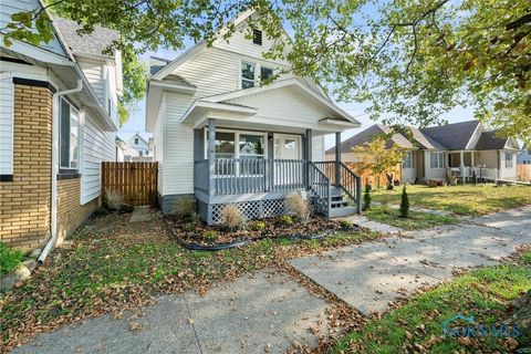Tiny photo for 1418 Mott Avenue, Toledo, OH 43605 (MLS # 6136478)