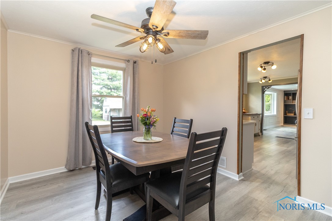 843 Colonial Court