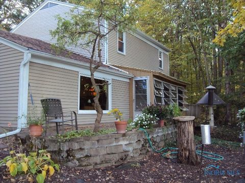 Tiny photo for 101 Westview Street, Bryan, OH 43506 (MLS # 6136877)