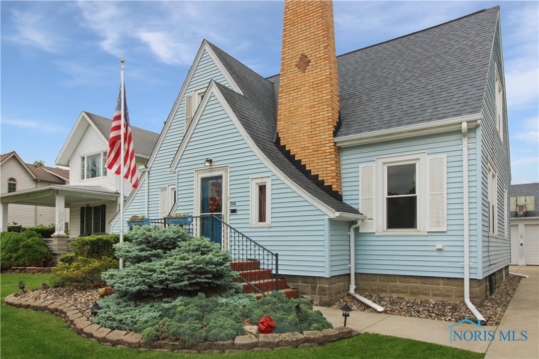 206 Lincoln Drive, Port Clinton, Ohio image 2