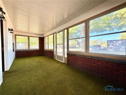 Tiny photo for 951 Grove Street, Defiance, OH 43512 (MLS # 6136982)