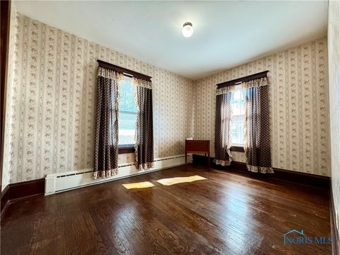 Tiny photo for 951 Grove Street, Defiance, OH 43512 (MLS # 6136982)