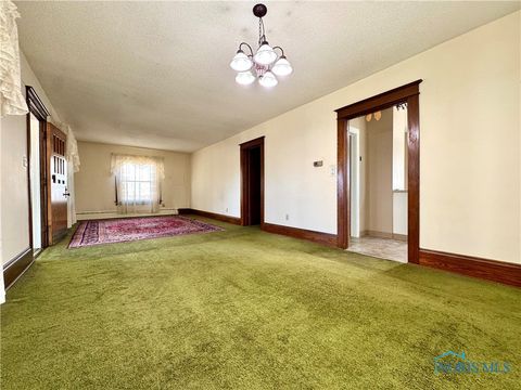 Tiny photo for 951 Grove Street, Defiance, OH 43512 (MLS # 6136982)