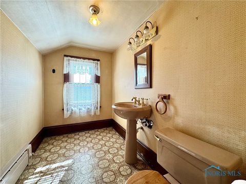 Tiny photo for 951 Grove Street, Defiance, OH 43512 (MLS # 6136982)