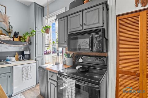 Tiny photo for 602 Liberty Street, Findlay, OH 45840 (MLS # 6136604)