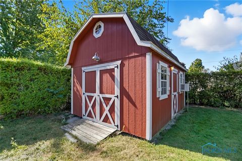 Tiny photo for 602 Liberty Street, Findlay, OH 45840 (MLS # 6136604)