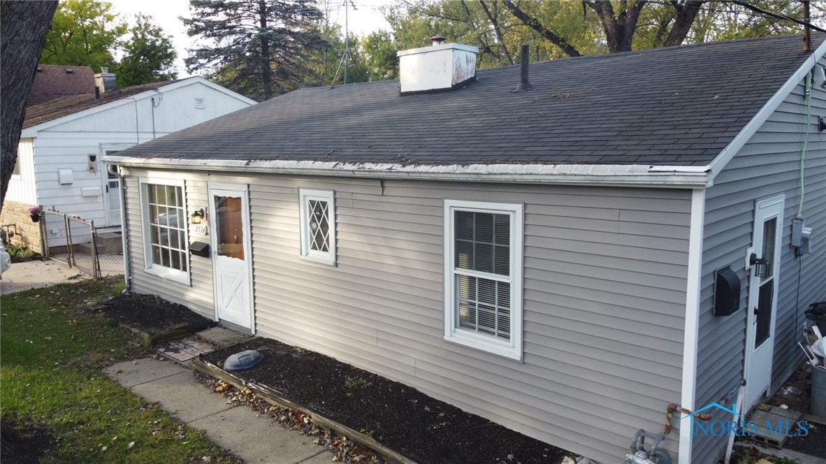 2534 Arletta Street, Toledo, Ohio image 3