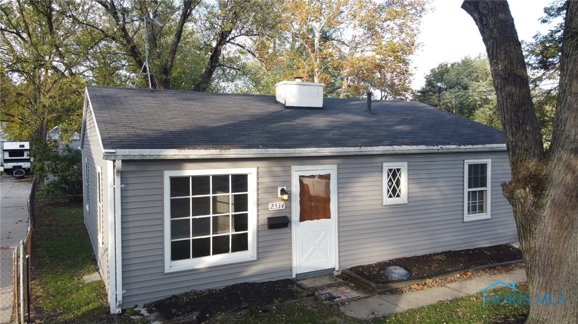 2534 Arletta Street, Toledo, Ohio image 2