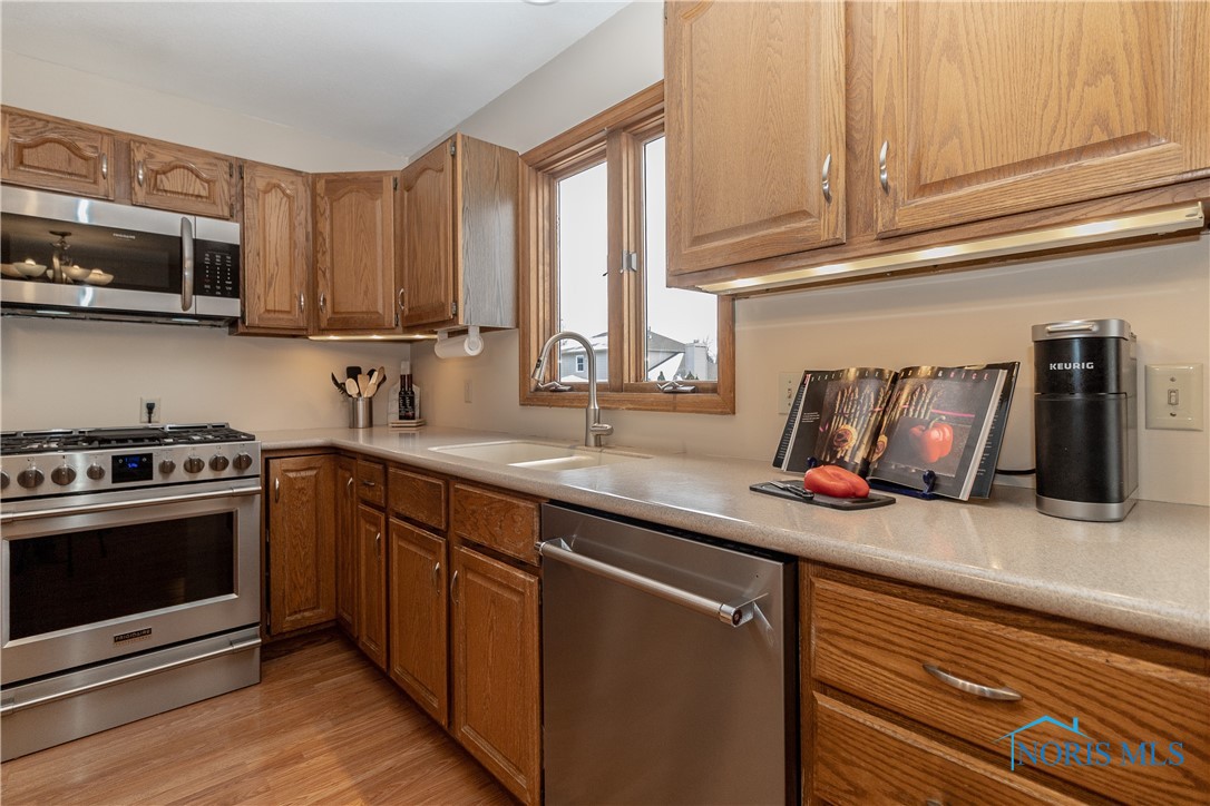 7809 Little Road, Sylvania, Ohio image 9