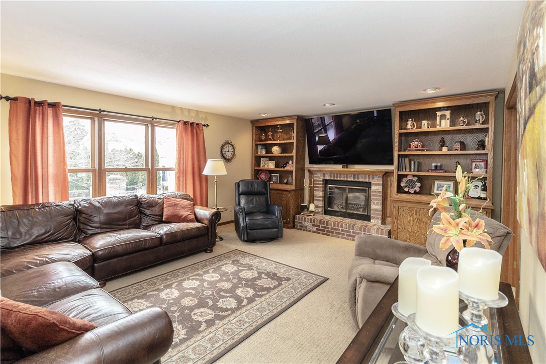 7809 Little Road, Sylvania, Ohio image 2
