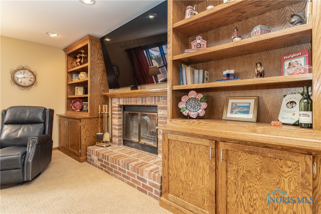 7809 Little Road, Sylvania, Ohio image 12