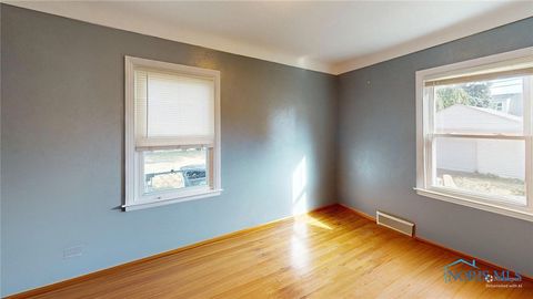 Tiny photo for 3157 Strathmoor Avenue, Toledo, OH 43614 (MLS # 6136252)