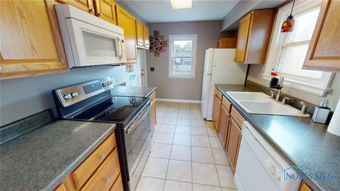 Tiny photo for 3157 Strathmoor Avenue, Toledo, OH 43614 (MLS # 6136252)