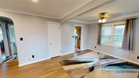 Tiny photo for 3157 Strathmoor Avenue, Toledo, OH 43614 (MLS # 6136252)