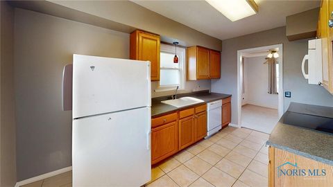 Tiny photo for 3157 Strathmoor Avenue, Toledo, OH 43614 (MLS # 6136252)