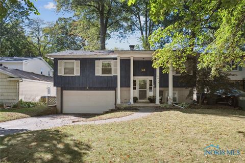 Photo of 5423 Honeymaple Lane, Toledo, OH 43623 (MLS # 6136532)